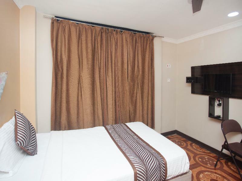 Oyo 343 Pop Life Hotel Banke ภายนอก รูปภาพ