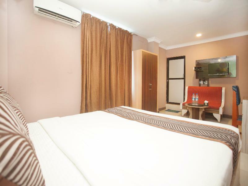 Oyo 343 Pop Life Hotel Banke ภายนอก รูปภาพ